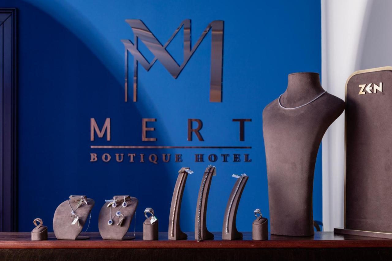 Mert Boutique Hotel Korce Buitenkant foto